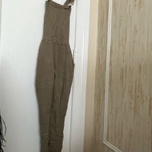 Loose fitting jumpsuit